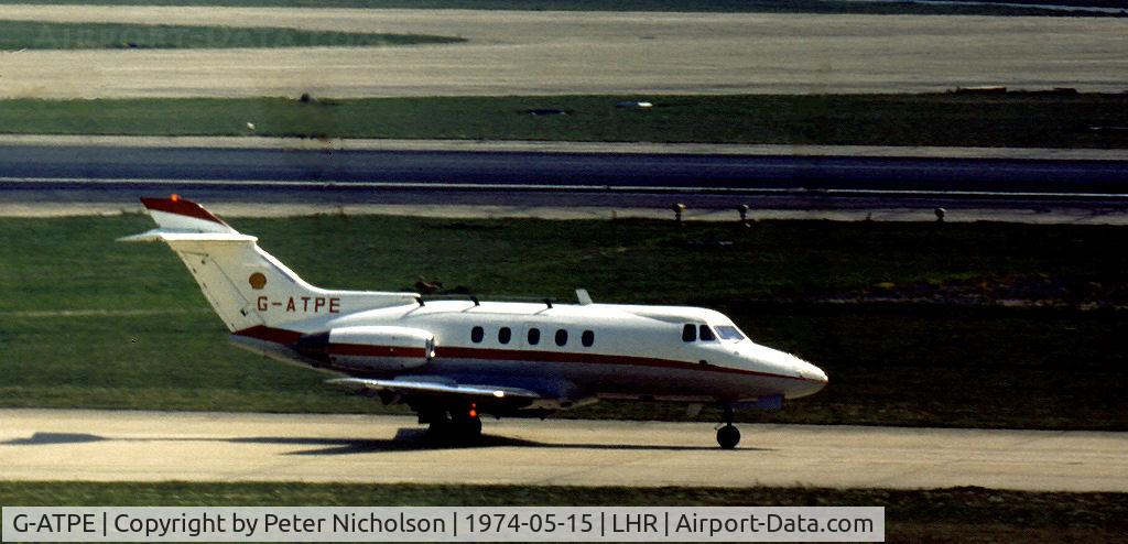 G-ATPE, 1966 Hawker Siddeley HS.125 Series 1B/522 C/N 25092, Shell Aviation Series 1 HS.125 as seen at Heathrow in May 1974.