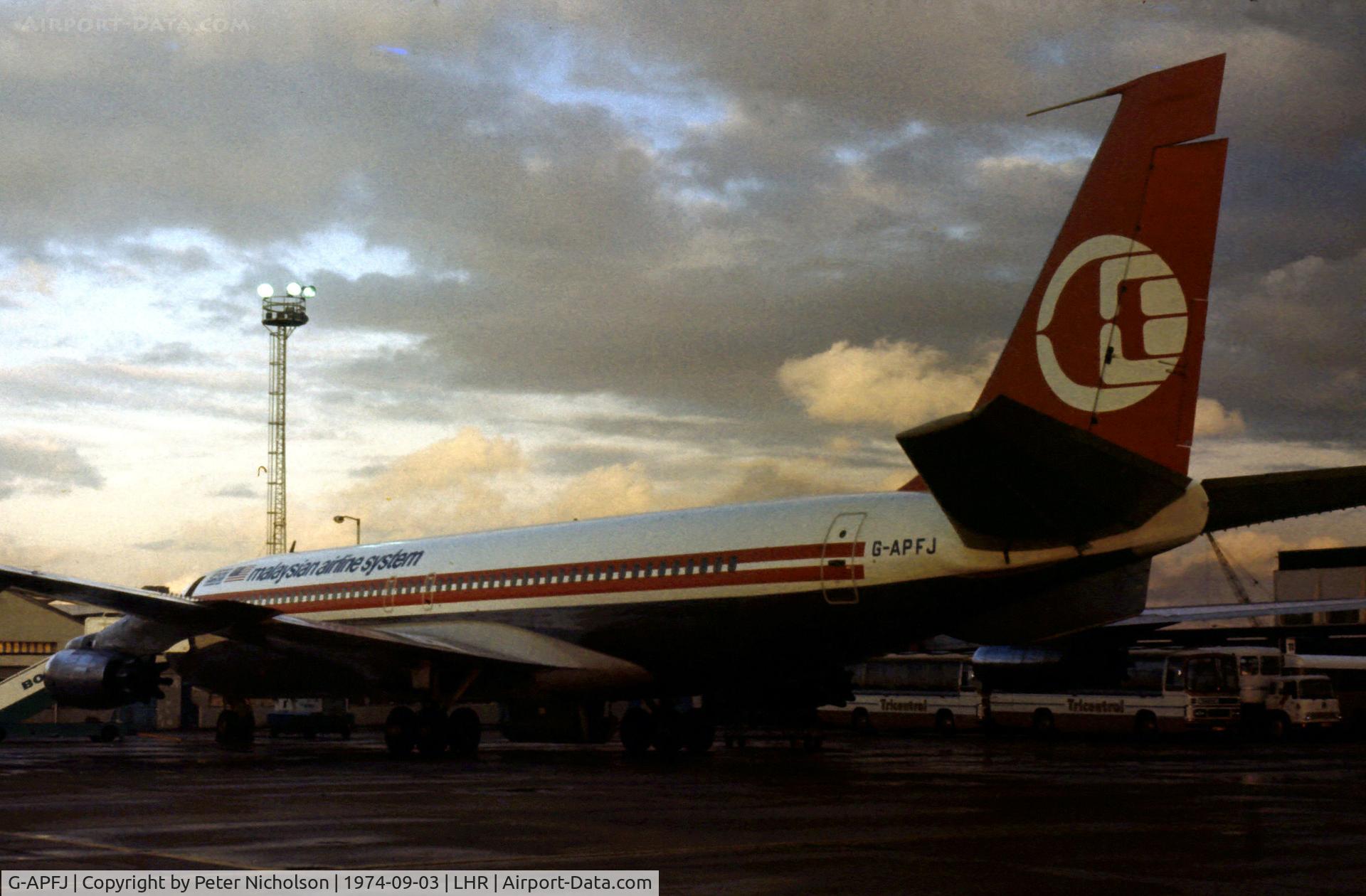 G-APFJ, 1960 Boeing 707-436 C/N 17711, Boeing 707-436 leased by Malaysian Airlines System as seen at Heathrow in September 1974.