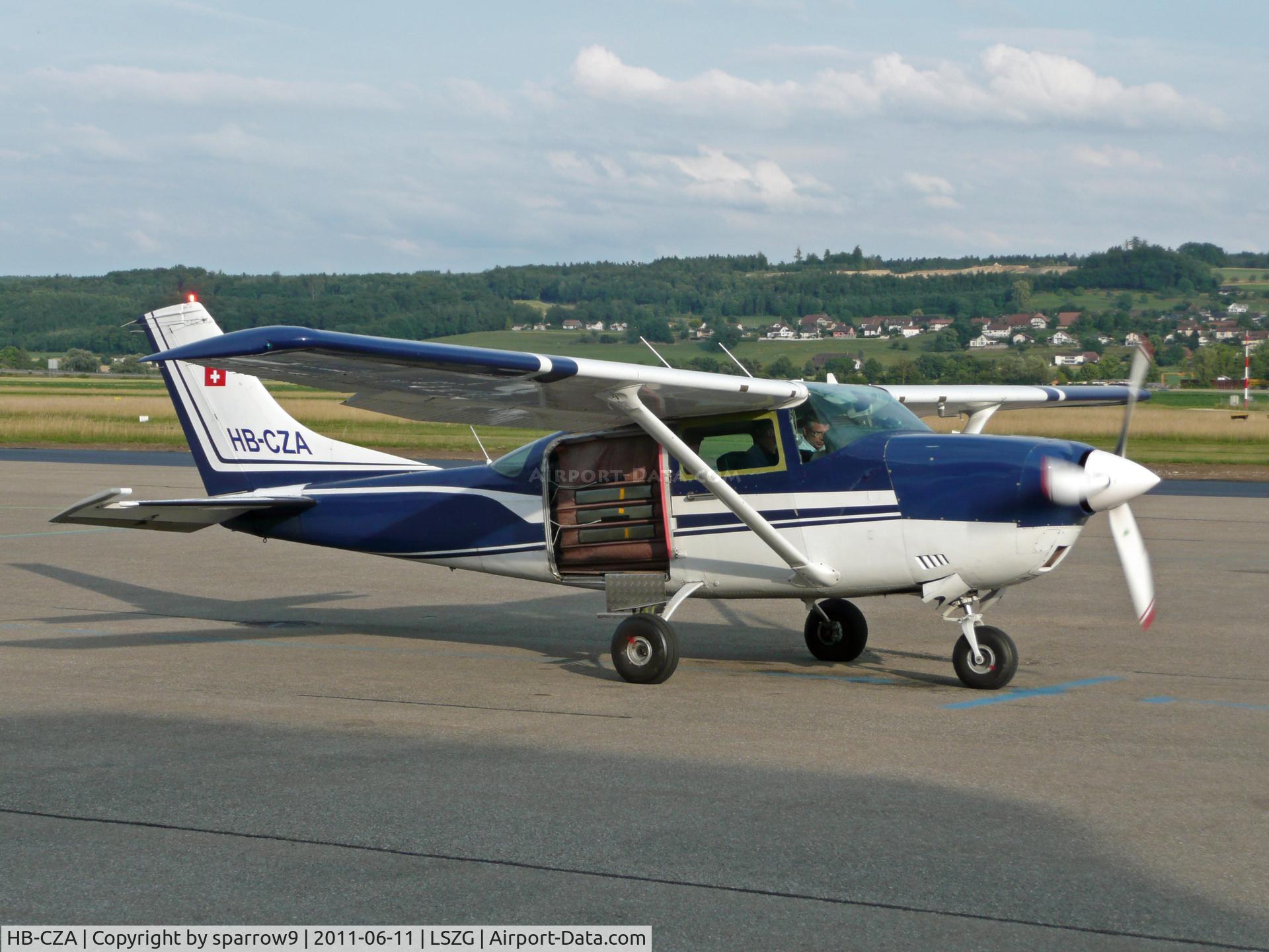 HB-CZA, 1973 Cessna U206F Stationair C/N U20602173, Pre-taxi-checks with a Thielert Engine. Strange sound.
