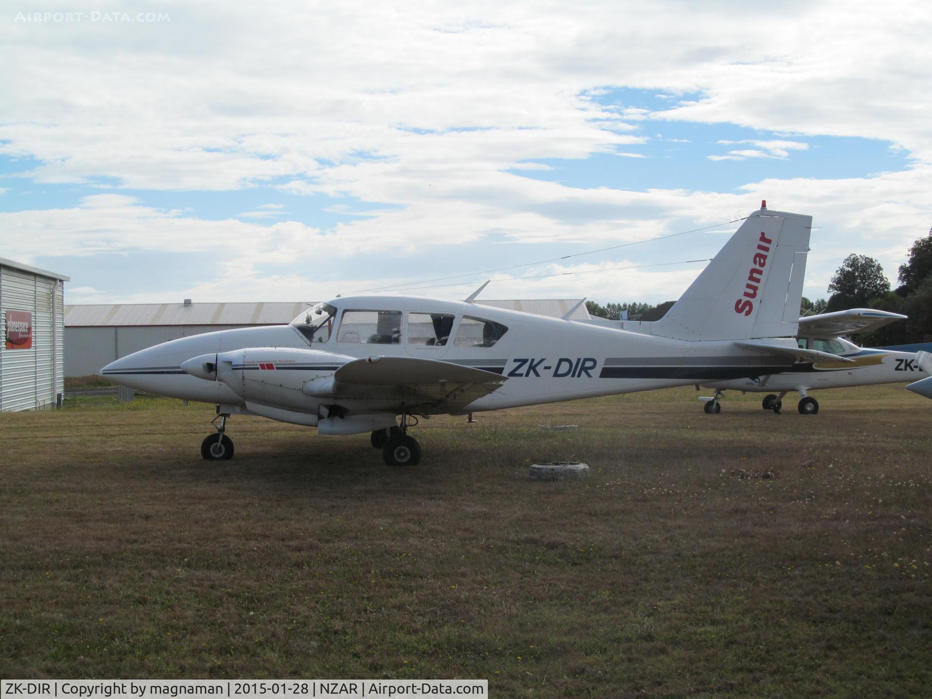 ZK-DIR, Piper PA-23-250 C/N 27-4242, visiting ardmore