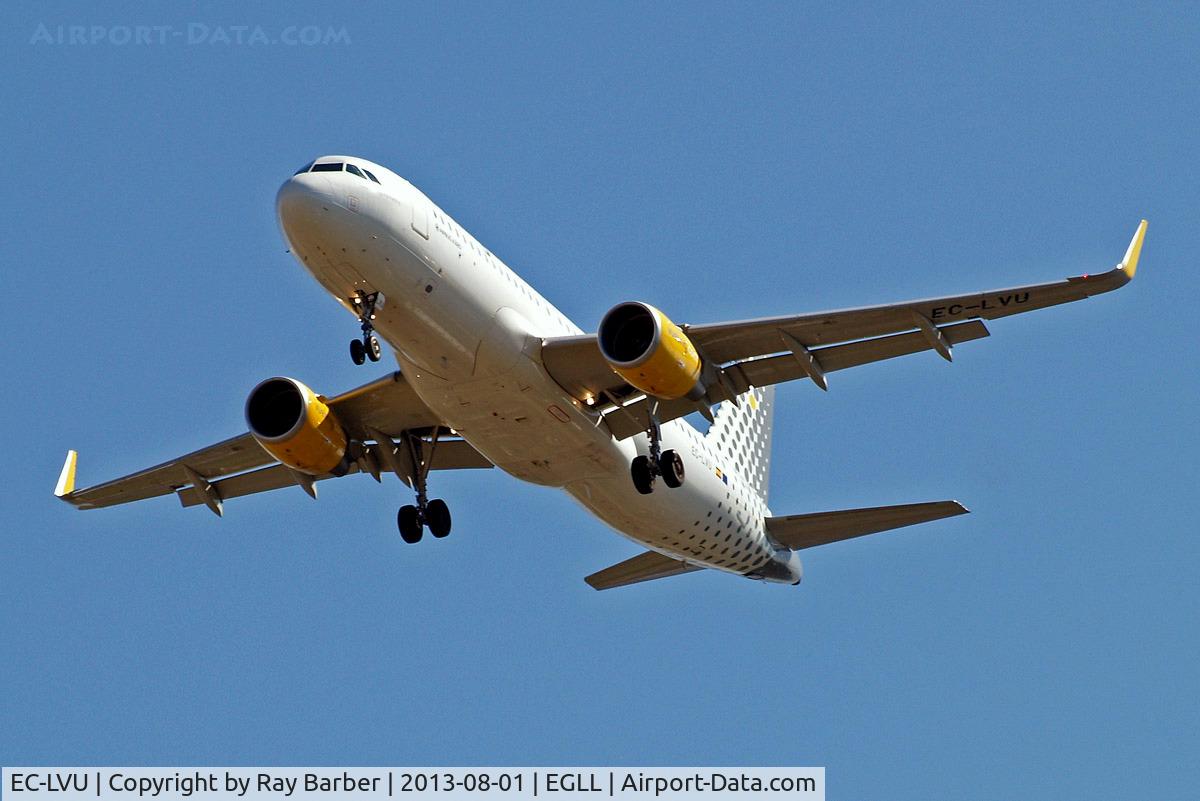 EC-LVU, 2013 Airbus A320-214 C/N 5616, Airbus A320-214[SL] [5616] (Vueling Airlines) Home~G 01/08/2013. On approach 27R.