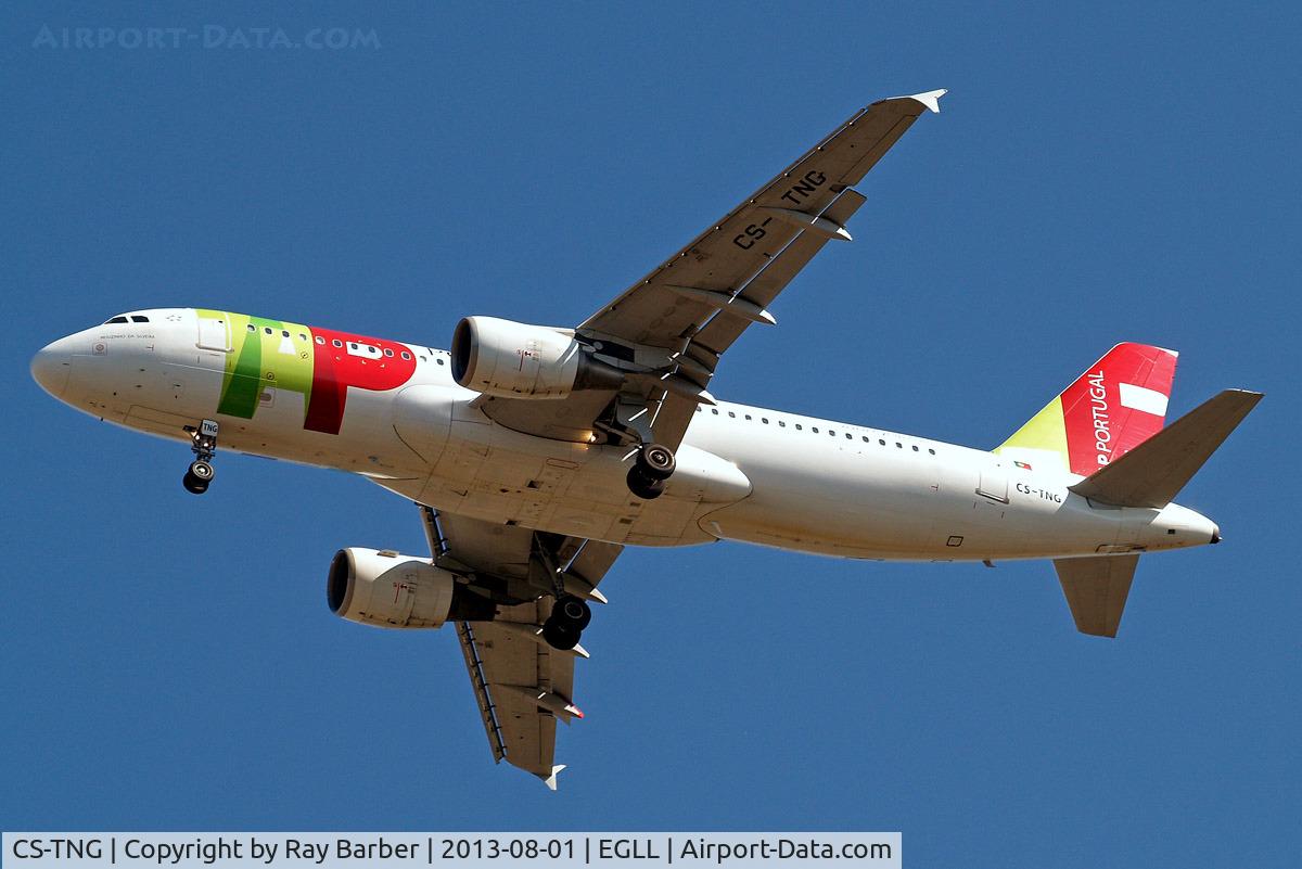 CS-TNG, 1998 Airbus A320-214 C/N 945, Airbus A320-214 [0945] (TAP Air Portugal) Home~G 01/08/2013. On approach 27R.