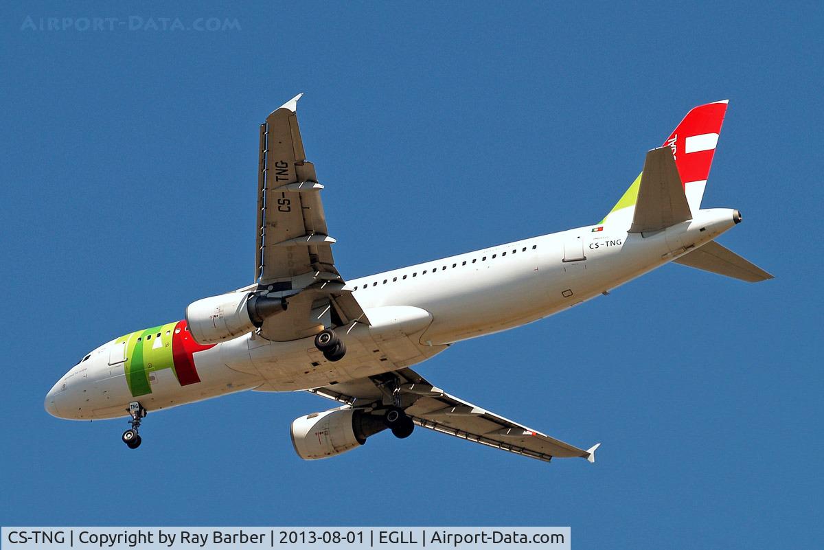 CS-TNG, 1998 Airbus A320-214 C/N 945, Airbus A320-214 [0945] (TAP Air Portugal) Home~G 01/08/2013. On approach 27R.