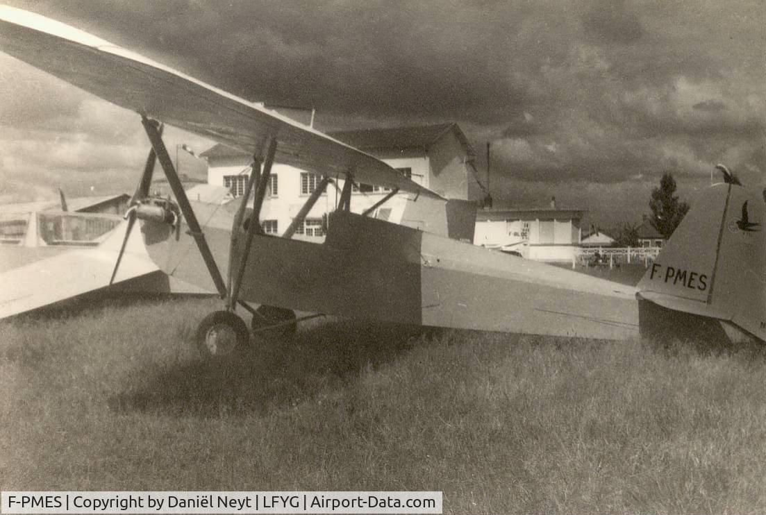 F-PMES, Leger RL.3 C/N 01, Cambrai, Summer 1976.