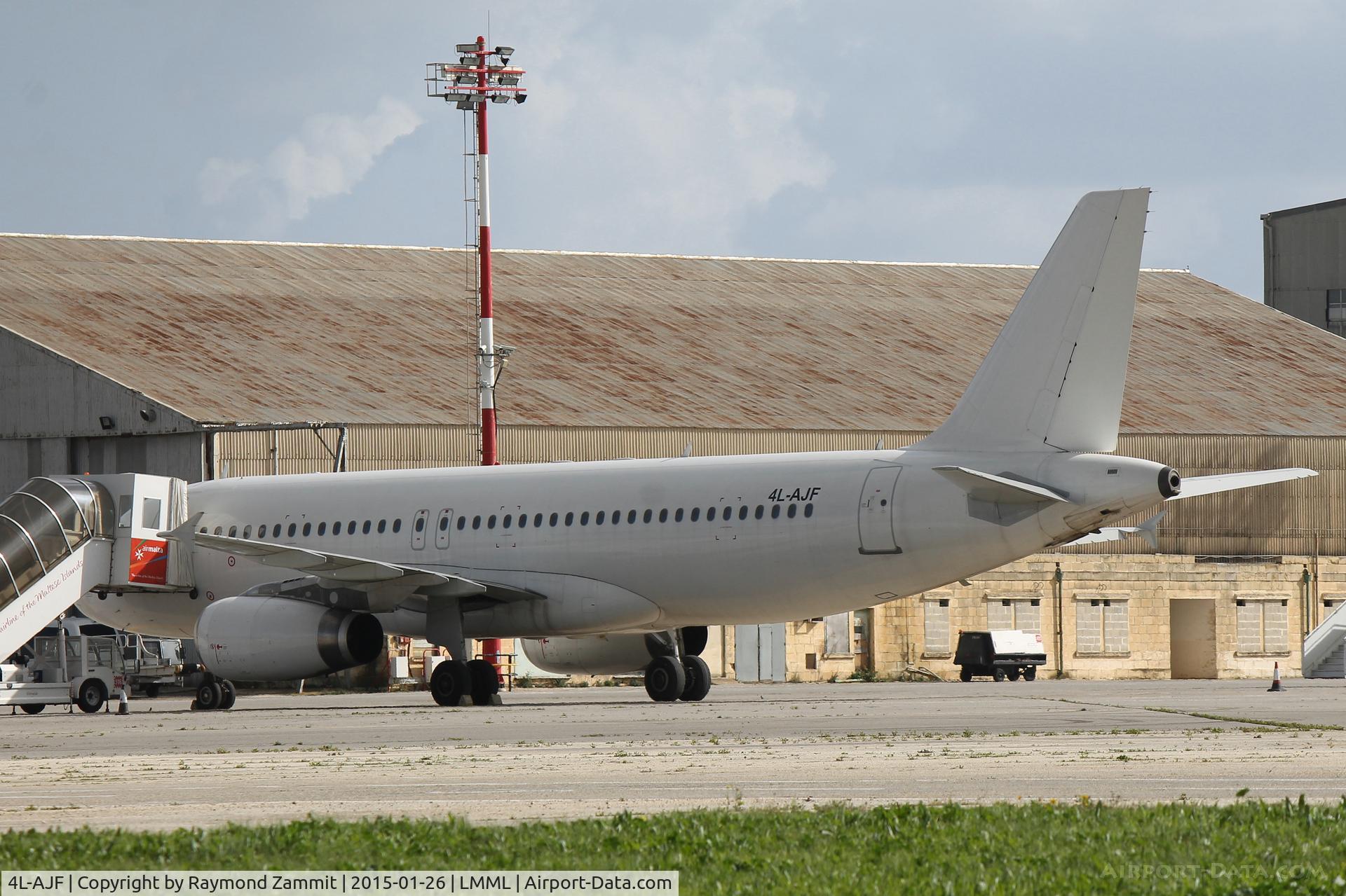 4L-AJF, 2001 Airbus A320-232 C/N 1422, A320 4L-AJF Flyvista