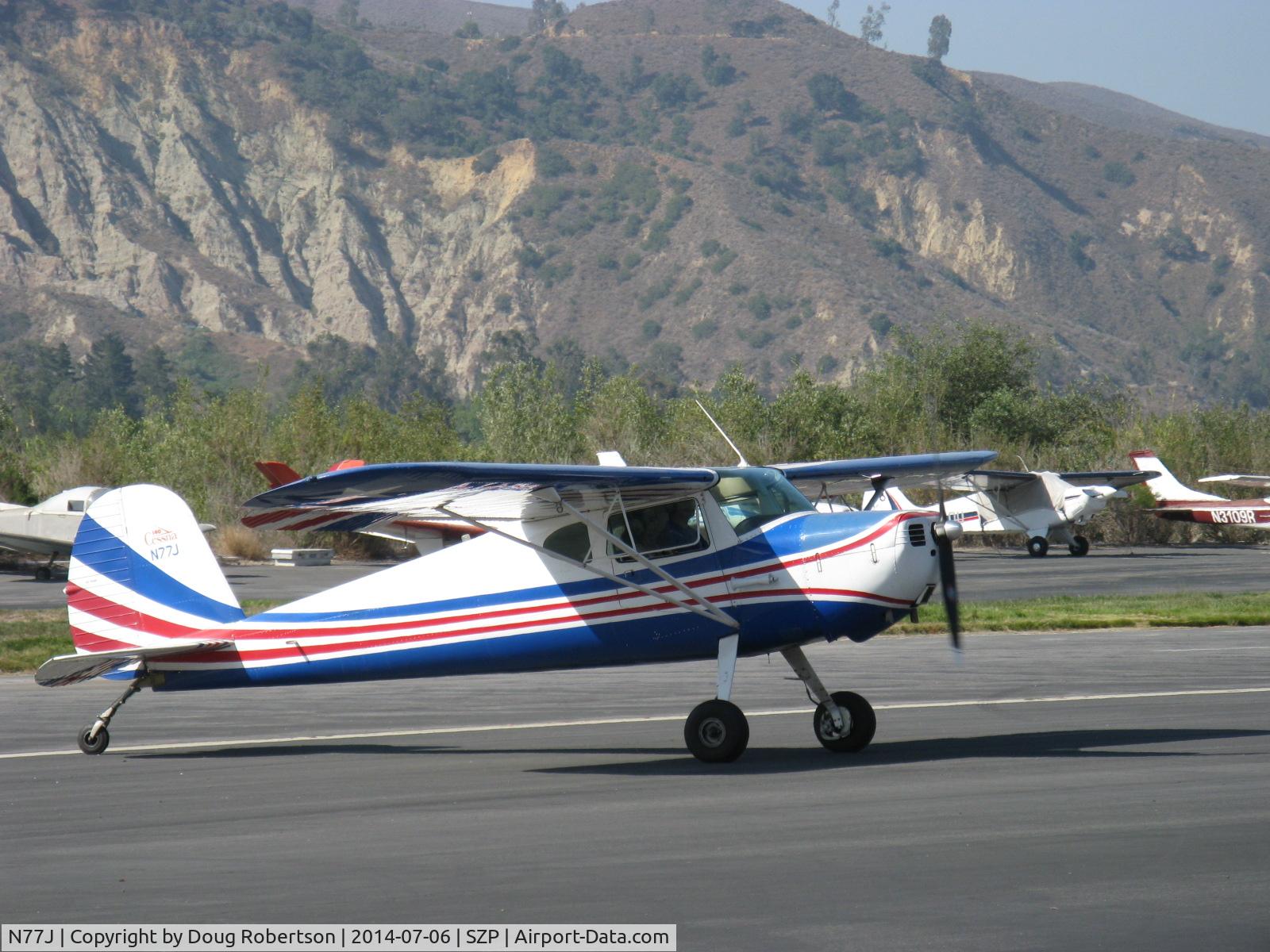 N77J, Cessna 140 C/N 11489, Cessna 140, crossing Rwy 22 to refuel
