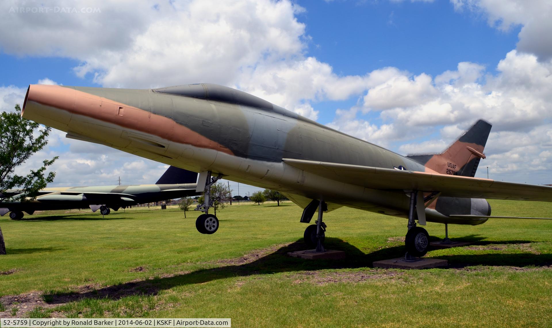 52-5759, 1952 North American F-100A Super Sabre C/N 192-4, LMTC, TX