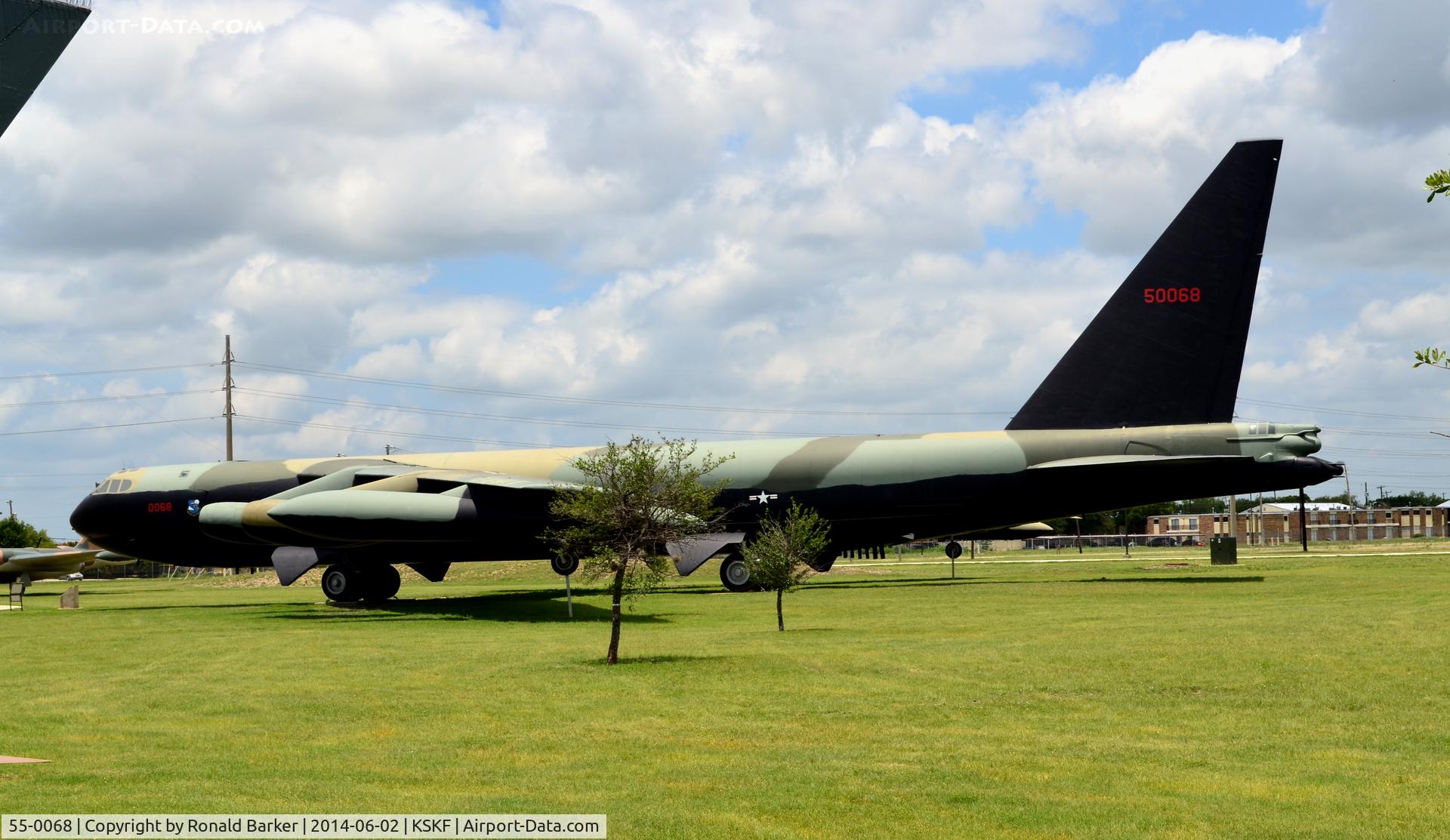 55-0068, 1955 Boeing B-52D-55-BO Stratofortress C/N 17184, LMTC TX