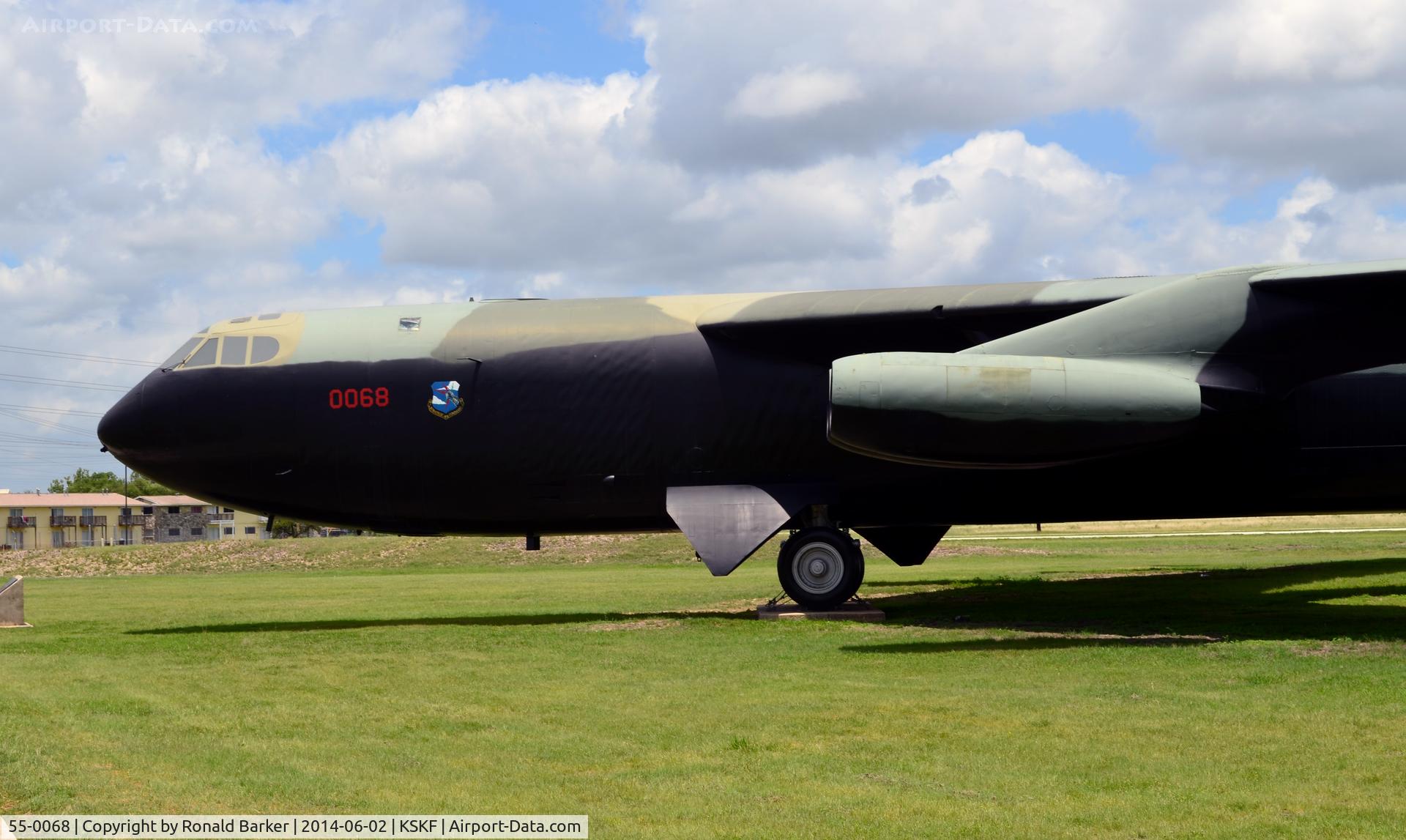 55-0068, 1955 Boeing B-52D-55-BO Stratofortress C/N 17184, LMTC TX
