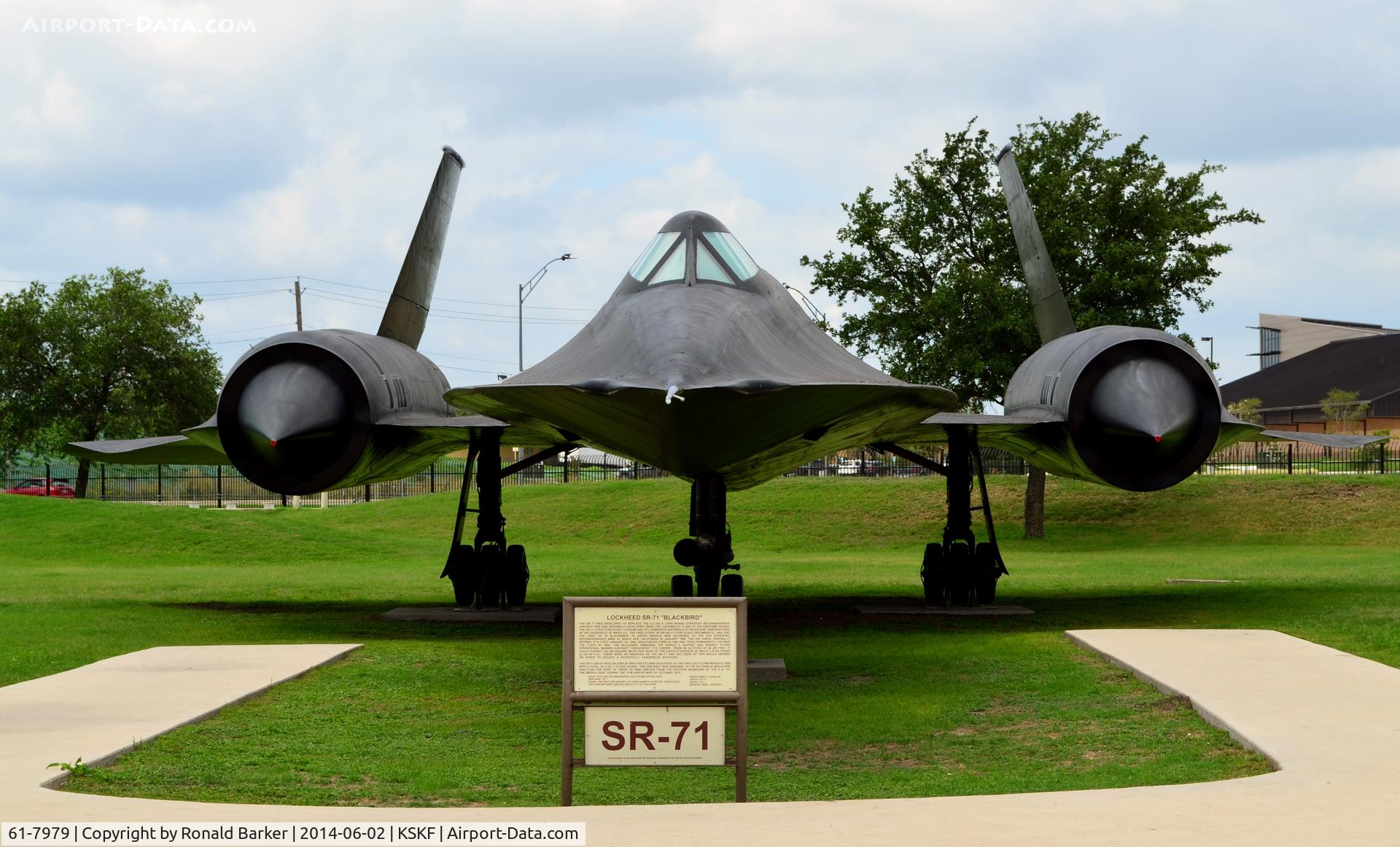 61-7979, Lockheed SR-71A Blackbird C/N 2030, LMTC Parade Field
