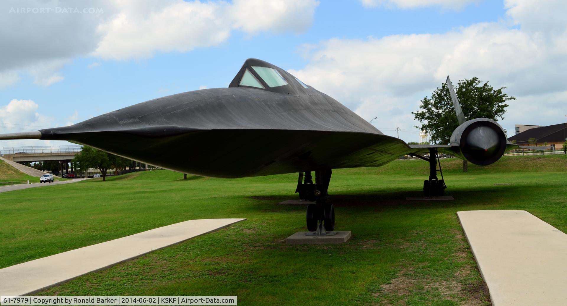 61-7979, Lockheed SR-71A Blackbird C/N 2030, LMTC Parade Field