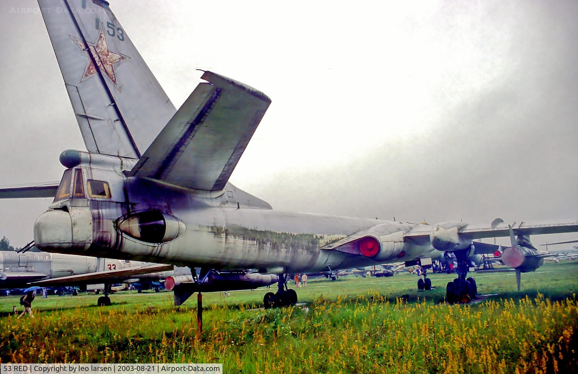 53 RED, 1962 Tupolev Tu-16K-10-26 C/N 4201004, Monino Museum Moscow 21.8.03