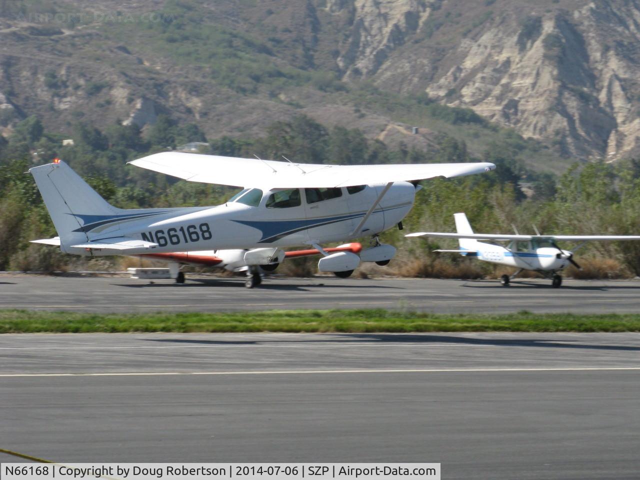 N66168, 1983 Cessna 172P C/N 17275974, 1983 Cessna 172P SKYHAWK, Lycoming O-320-D2J 160 Hp, takeoff climb Rwy 22