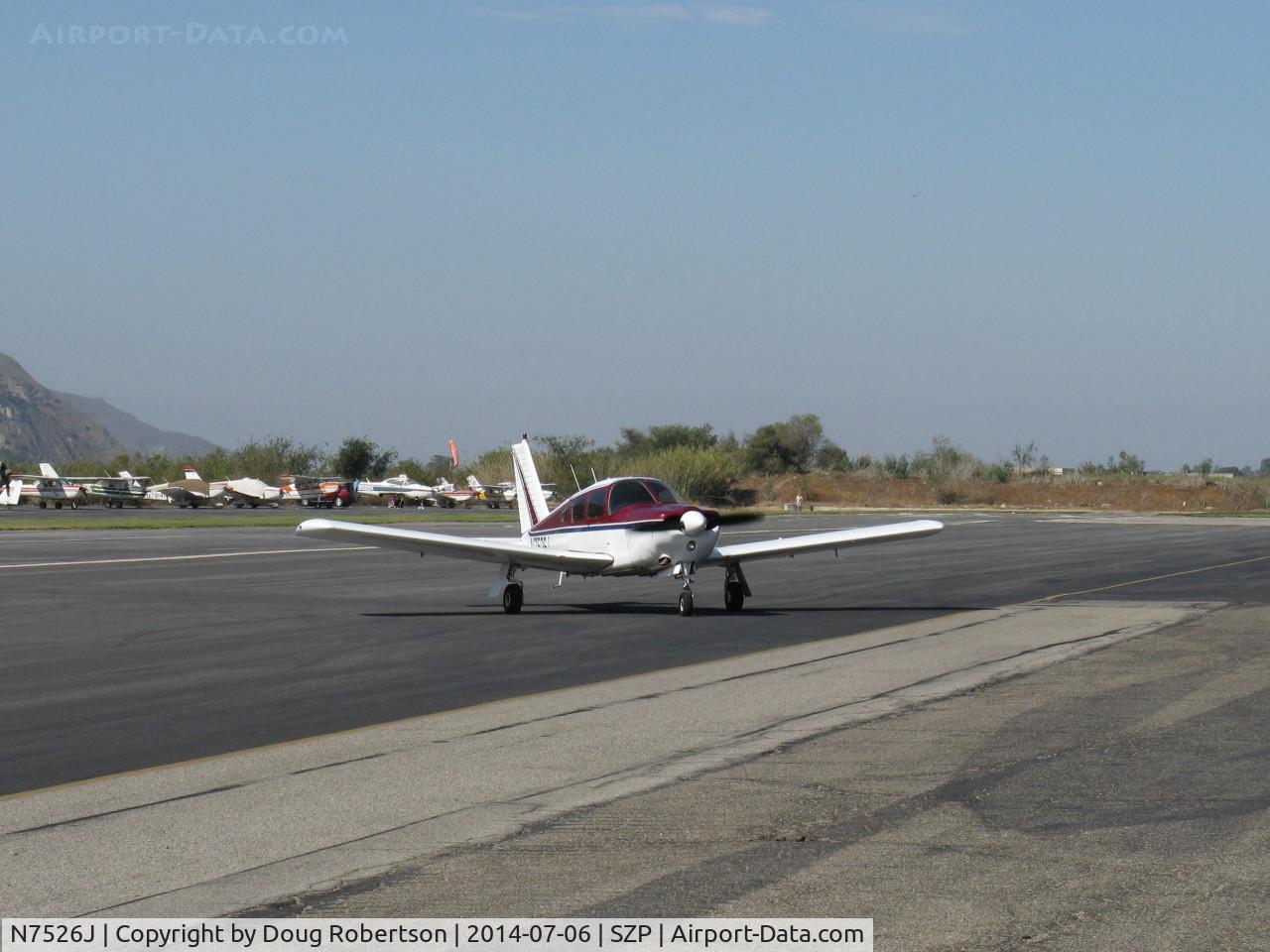 N7526J, 1968 Piper PA-28R-180 Cherokee Arrow C/N 28R-30897, 1968 Piper PA-28R-180 ARROW, Lycoming IO-360-B1E 180 Hp, taxi off the active
