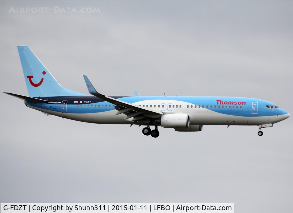G-FDZT, 2011 Boeing 737-8K5 C/N 37248, Landing rwy 32L in new c/s
