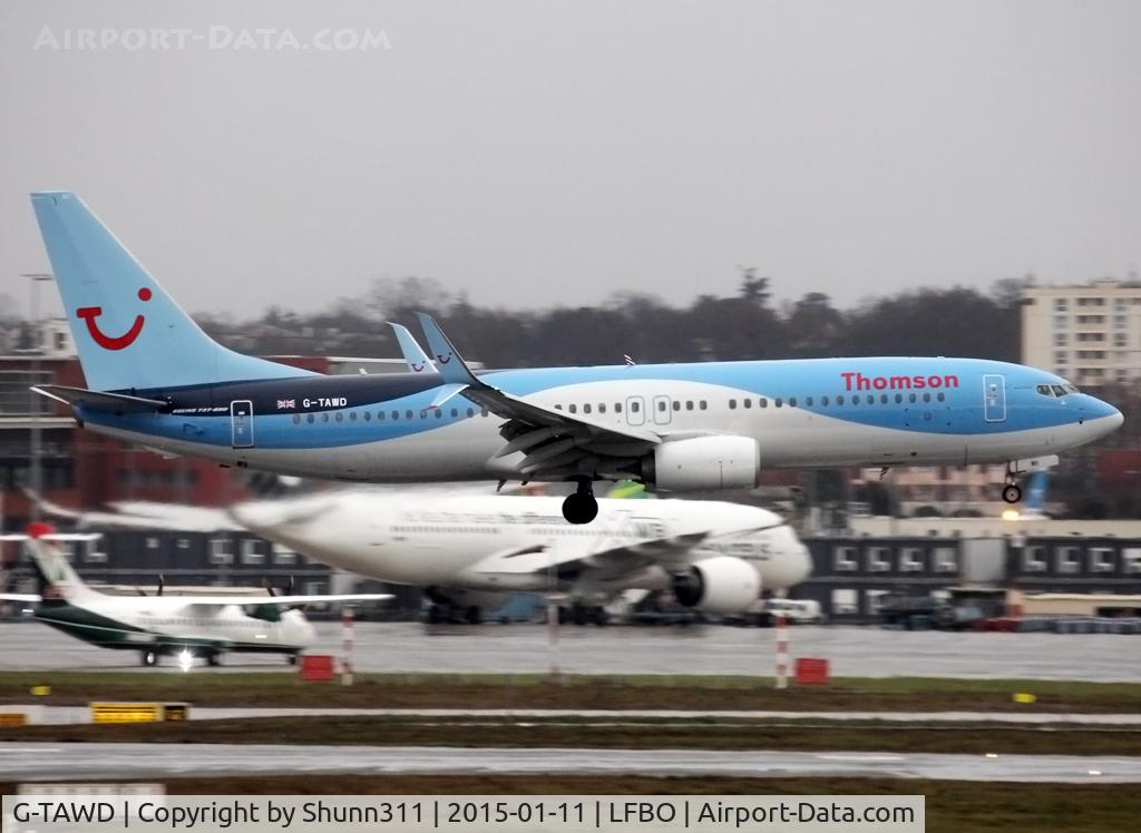 G-TAWD, 2012 Boeing 737-8K5 C/N 37265, Landing rwy 32L in new c/s and with scimitar winglets equipment