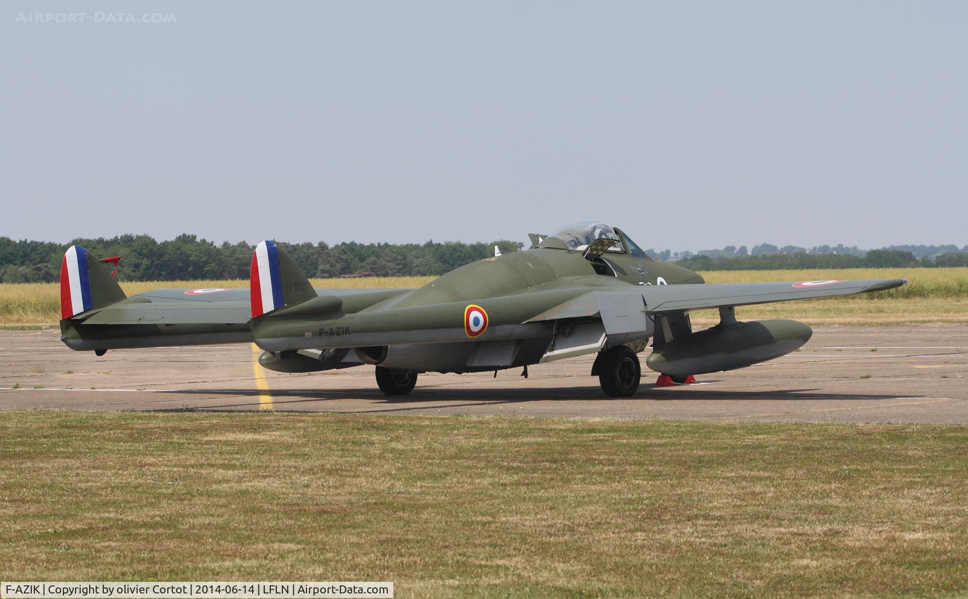 F-AZIK, De Havilland (FFA) Vampire FB.6 (DH-100) C/N 700, Saint Yan airshow