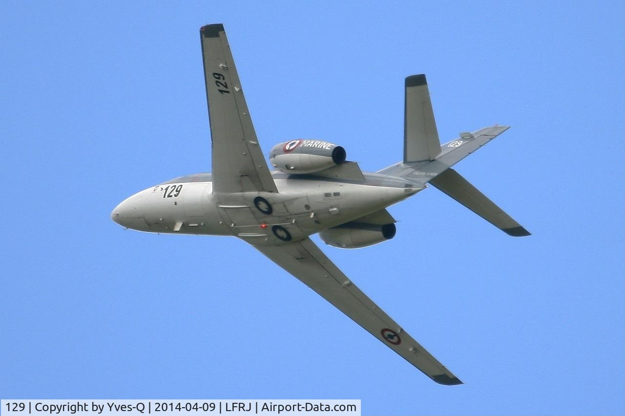 129, 1978 Dassault Falcon 10MER C/N 129, French Naval Aviation Falcon 10 MER, Take off rwy 26, Landivisiau Naval Air Base (LFRJ)