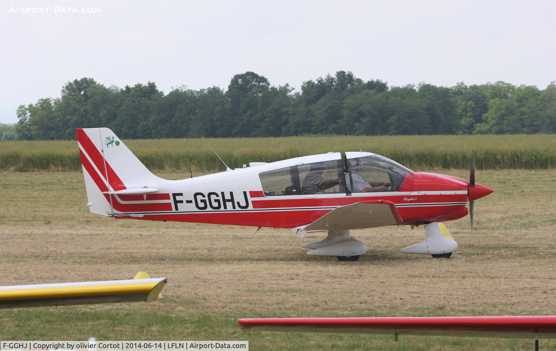 F-GGHJ, Robin DR-400-140B Major C/N 1832, Saint Yan fly in