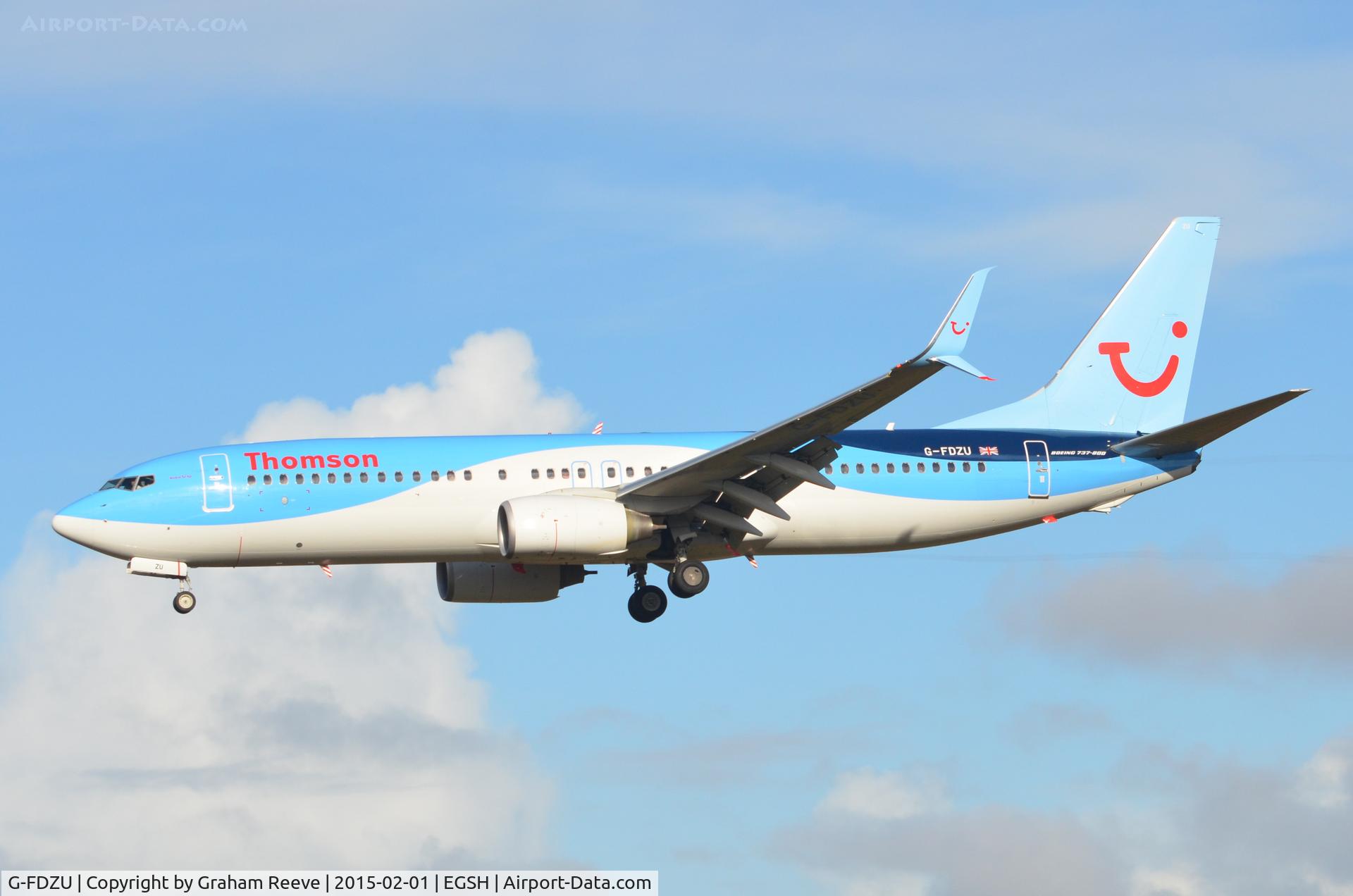 G-FDZU, 2011 Boeing 737-8K5 C/N 37253, Seen landing and fitted with scimitar winglets.