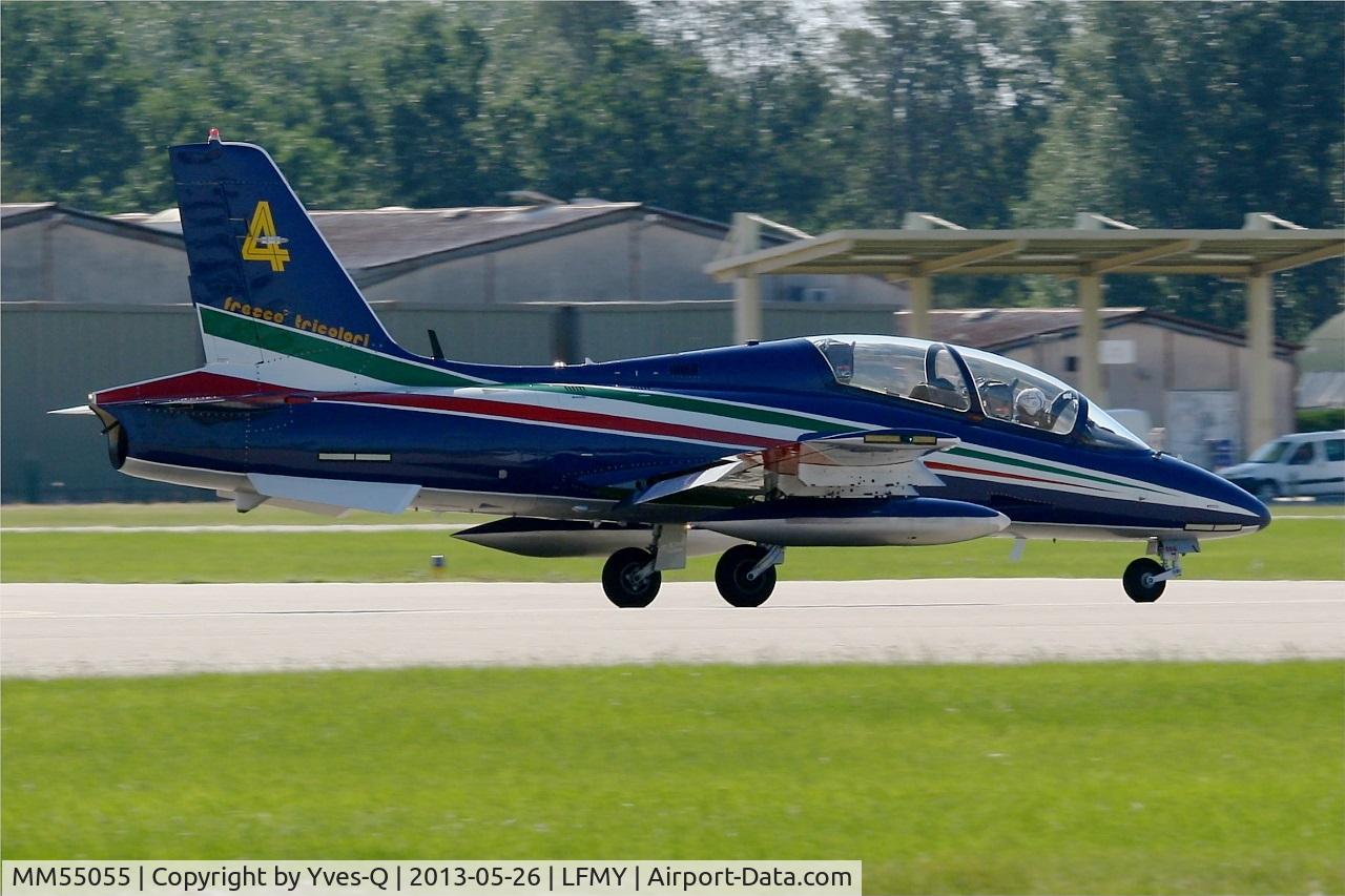 MM55055, Aermacchi MB-339PAN C/N 6851/189/AA086, Italian Air Force Aermacchi MB-339PAN, Frecce Tricolori Aerobatic Team, Number 4 in 2013, Salon De Provence Air Base 701 (LFMY) Open day 2013