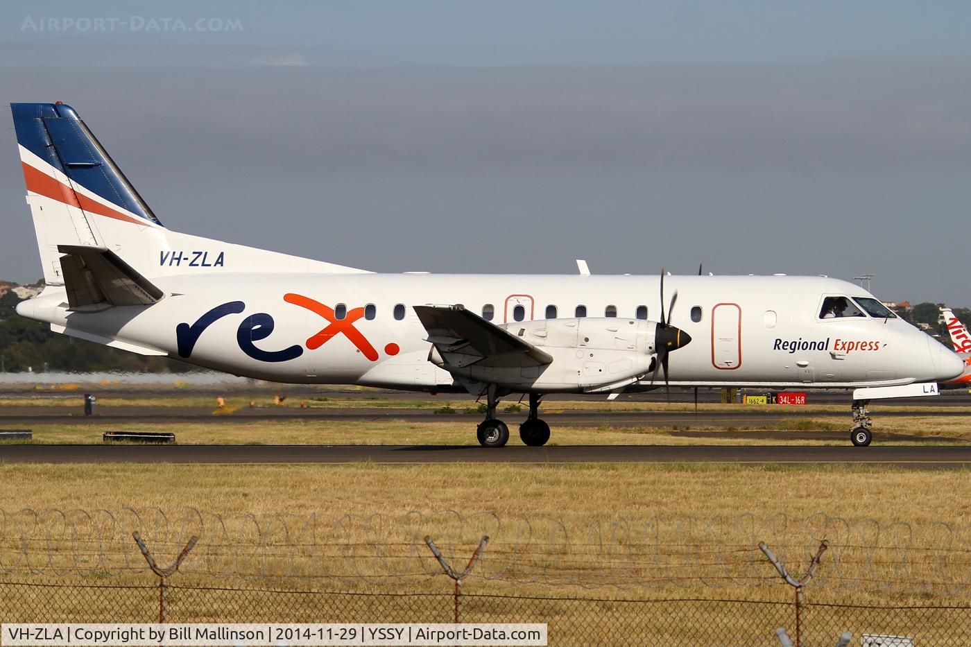 VH-ZLA, 1995 Saab SF340B C/N 340B-371, taxiing from 34R