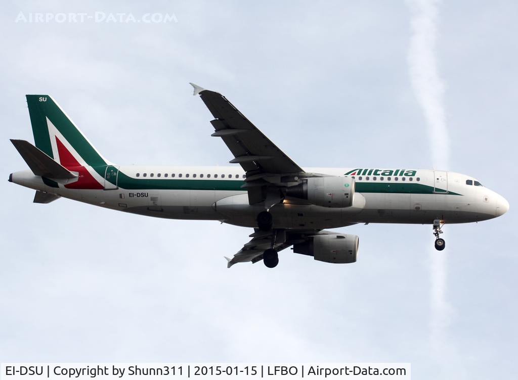 EI-DSU, 2008 Airbus A320-216 C/N 3563, Landing rwy 14R