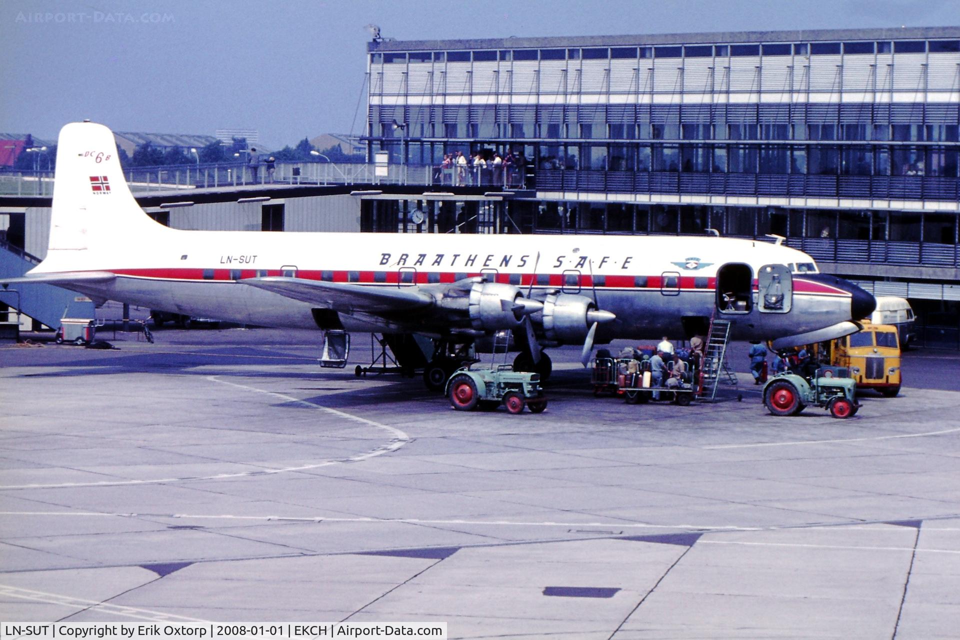 LN-SUT, 1957 Douglas DC-6B C/N 45329, LN-SUT in CPH, late 1960's or early 1070's.
