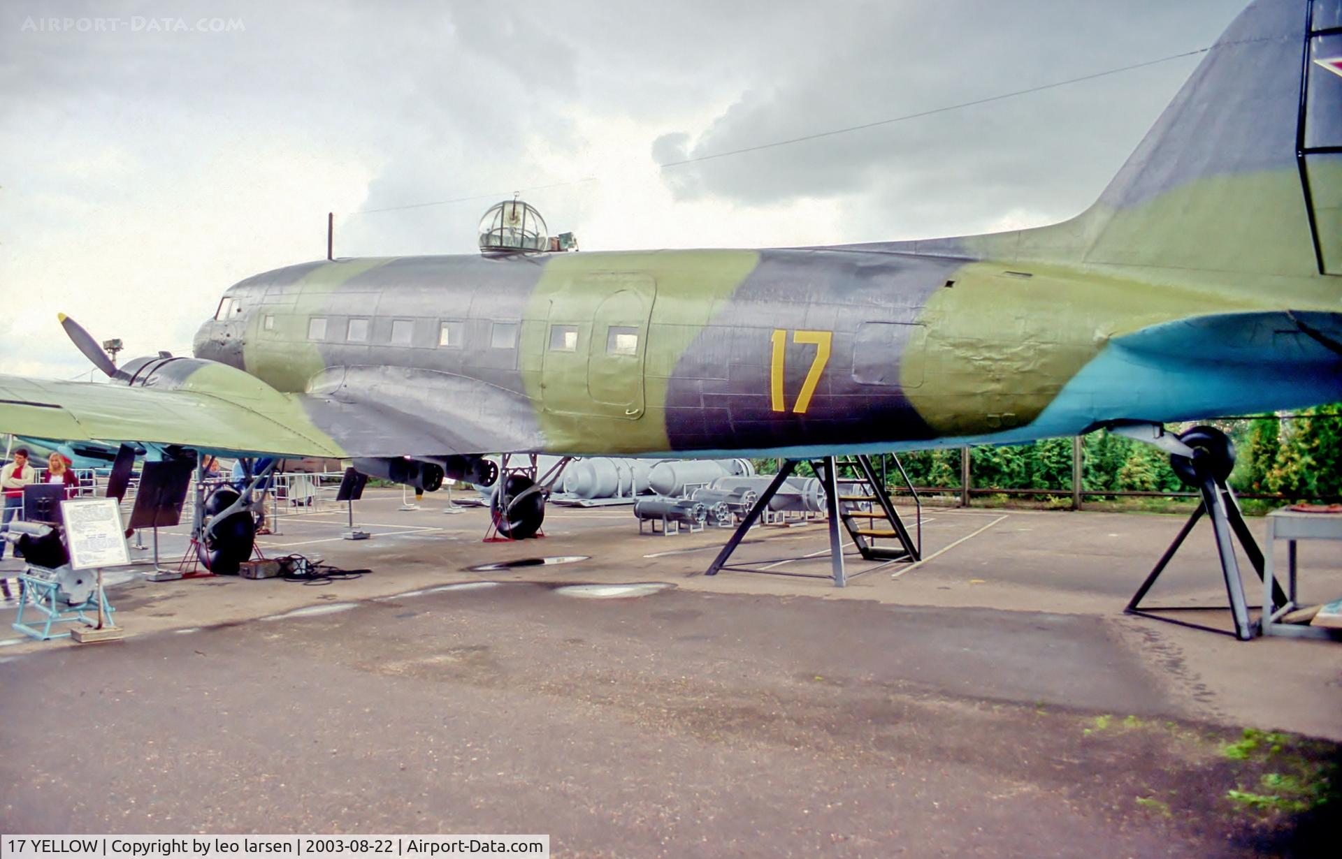 17 YELLOW, Lisunov Li-2T C/N 18438101, Great Patriotic Museum Moscow 22.8.02