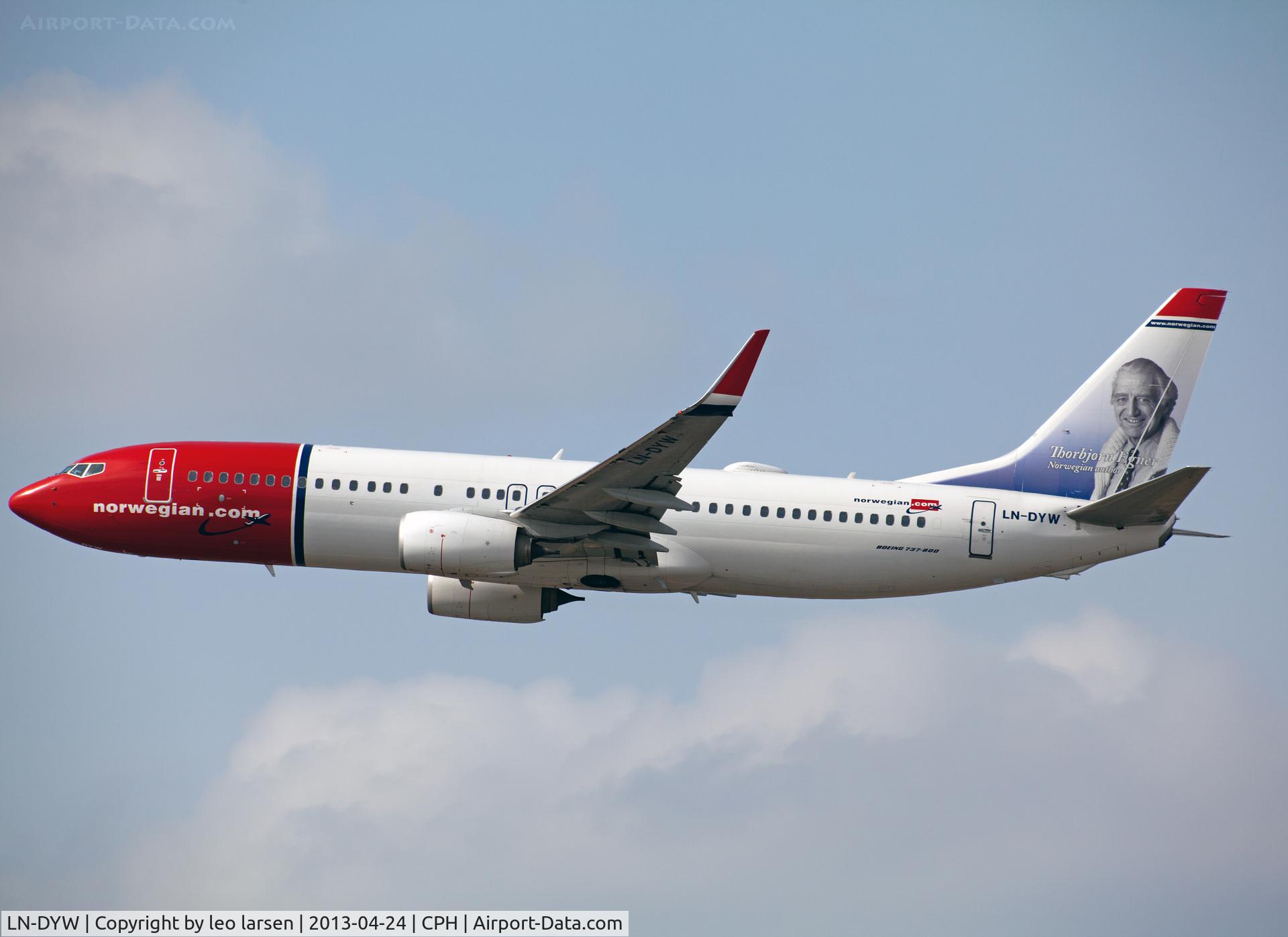 LN-DYW, 2011 Boeing 737-8JP C/N 39010, Copenhagen Kastrup 24.4.13