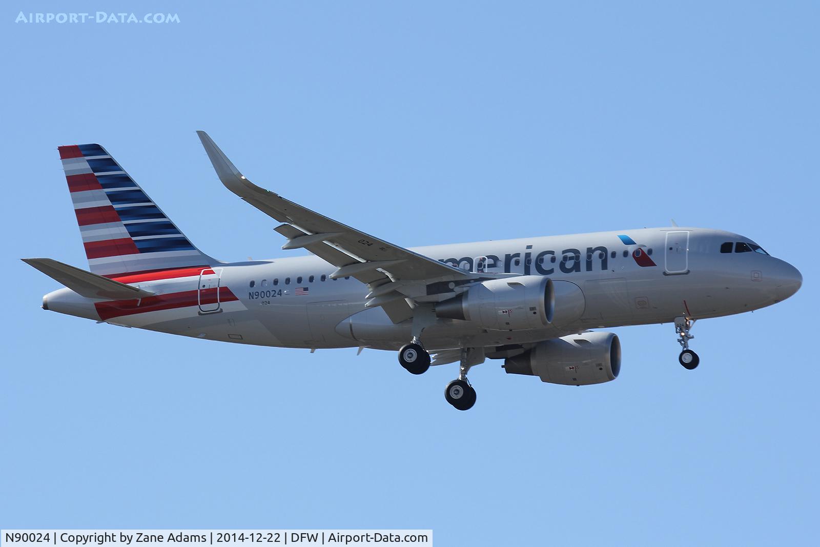 N90024, 2014 Airbus A319-115 C/N 6384, At DFW Airport