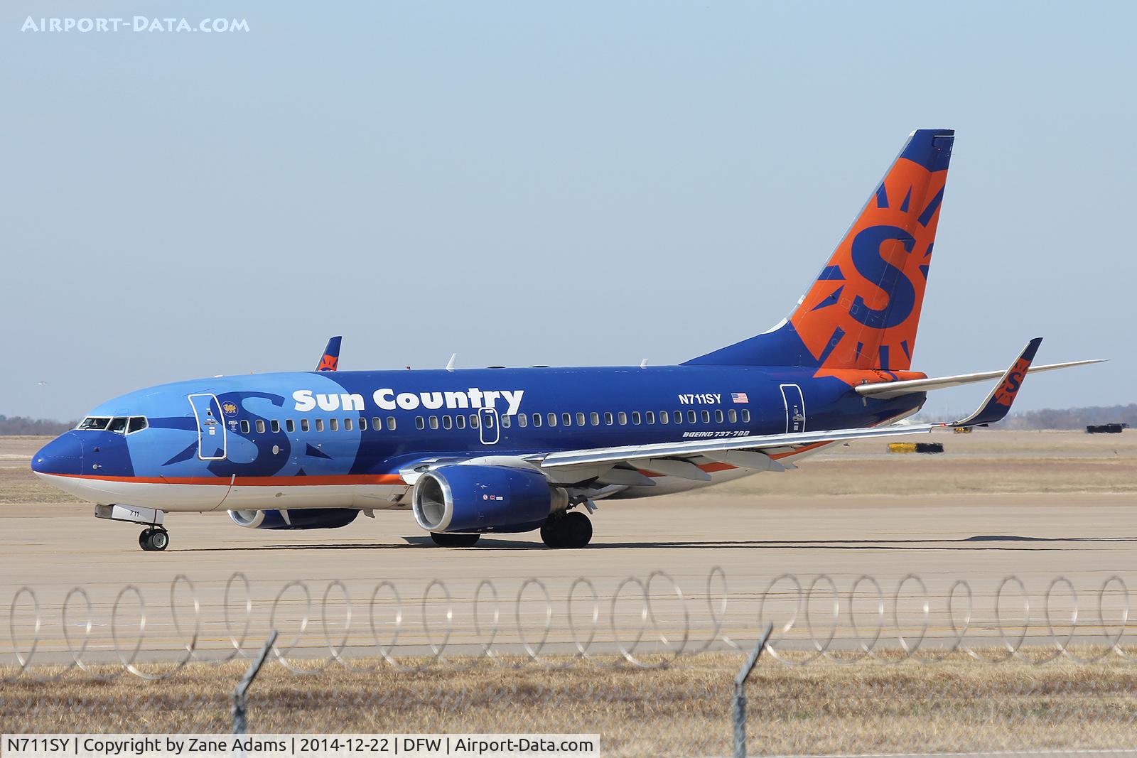 N711SY, 2002 Boeing 737-73V C/N 30245, At DFW Airport