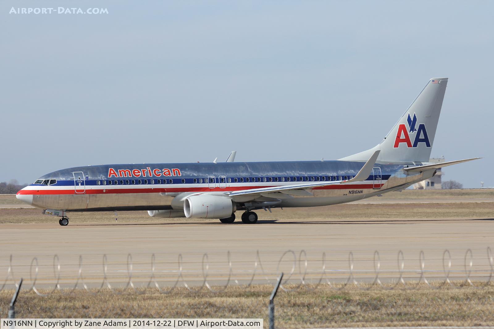 N916NN, 2012 Boeing 737-823 C/N 31163, At DFW Airport