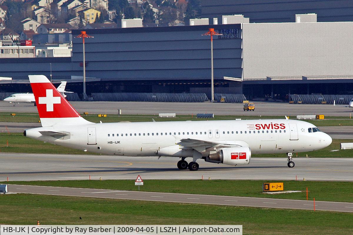 HB-IJK, 1996 Airbus A320-214 C/N 596, Airbus A320-214 [0596] (Swiss International Air Lines) Zurich~HB 05/04/2009