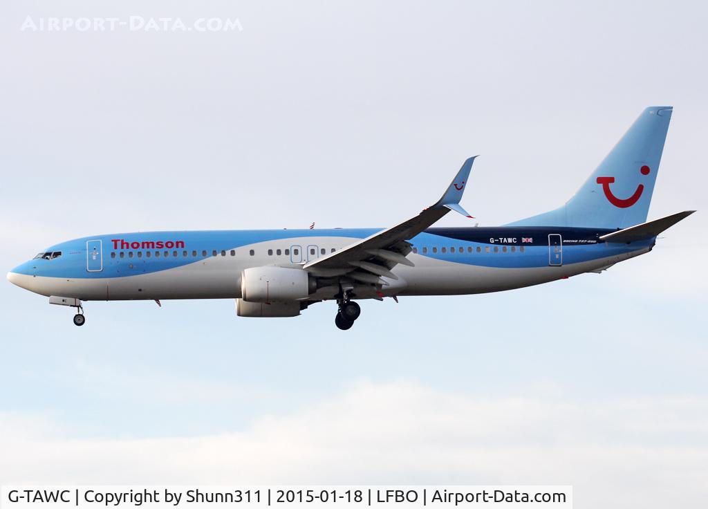G-TAWC, 2012 Boeing 737-8K5 C/N 39922, Landing rwy 14R in new c/s and with scimitar winglets equipment