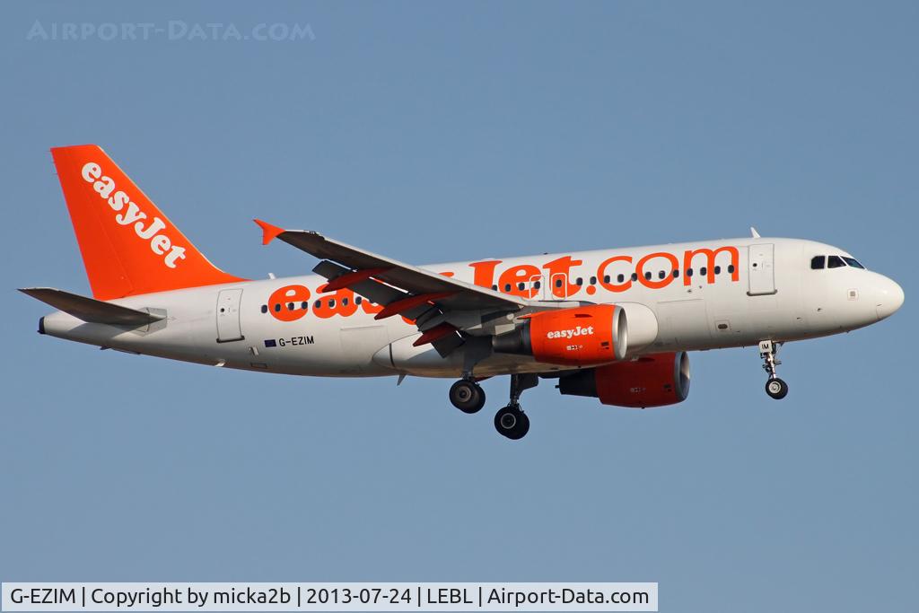 G-EZIM, 2005 Airbus A319-111 C/N 2495, Landing