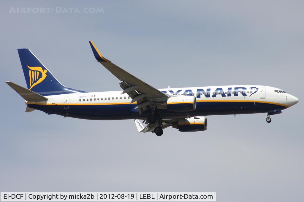 EI-DCF, 2004 Boeing 737-8AS C/N 33804, Landing