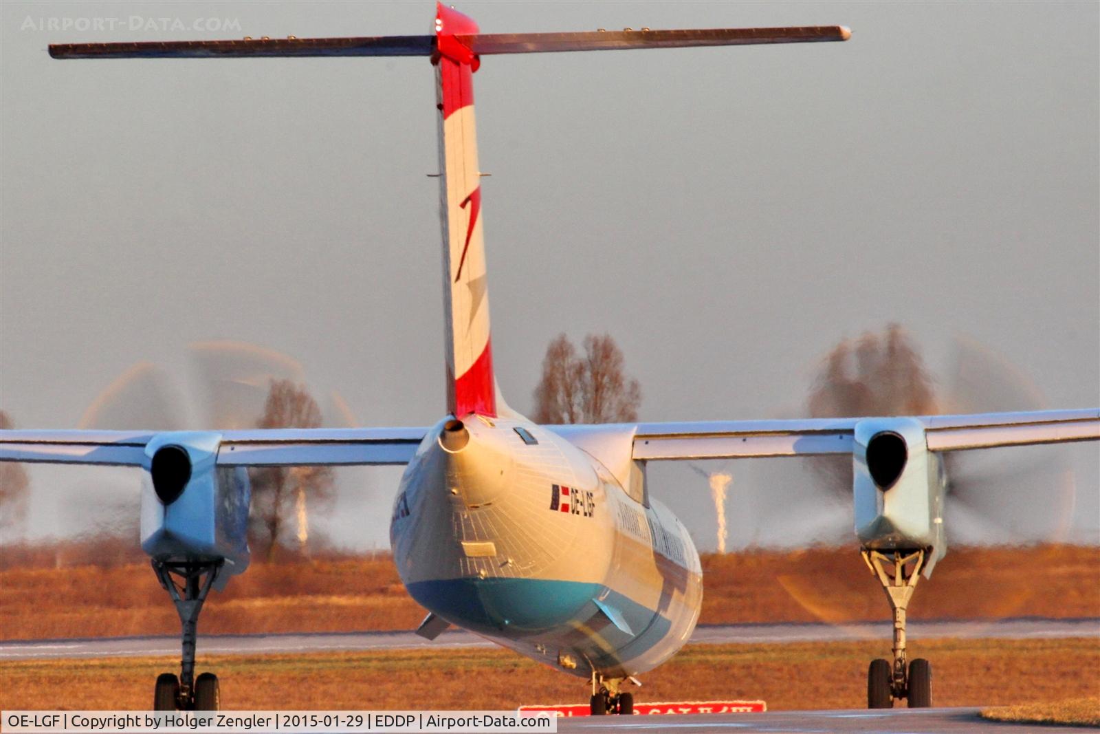 OE-LGF, 2002 De Havilland Canada DHC-8-402Q Dash 8 C/N 4068, Crawling down to holding point 26R...