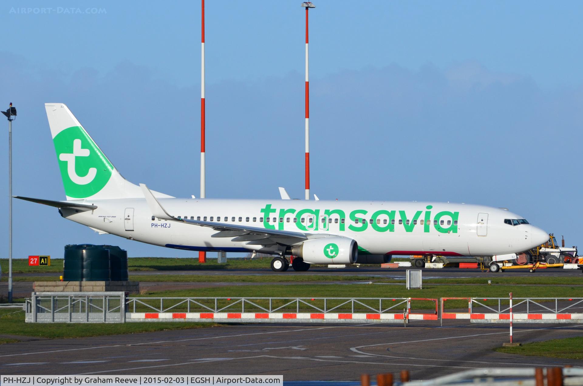 PH-HZJ, 2000 Boeing 737-8K2 C/N 30389, Fresh out of the paint shop and in Transavia's new livery.