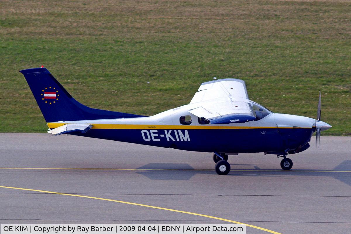 OE-KIM, 1979 Cessna P210N Pressurised Centurion C/N P21000211, Cessna P.210N Pressurized Centurion [P210-00211] Friedrichshafen~D 04/04/2009