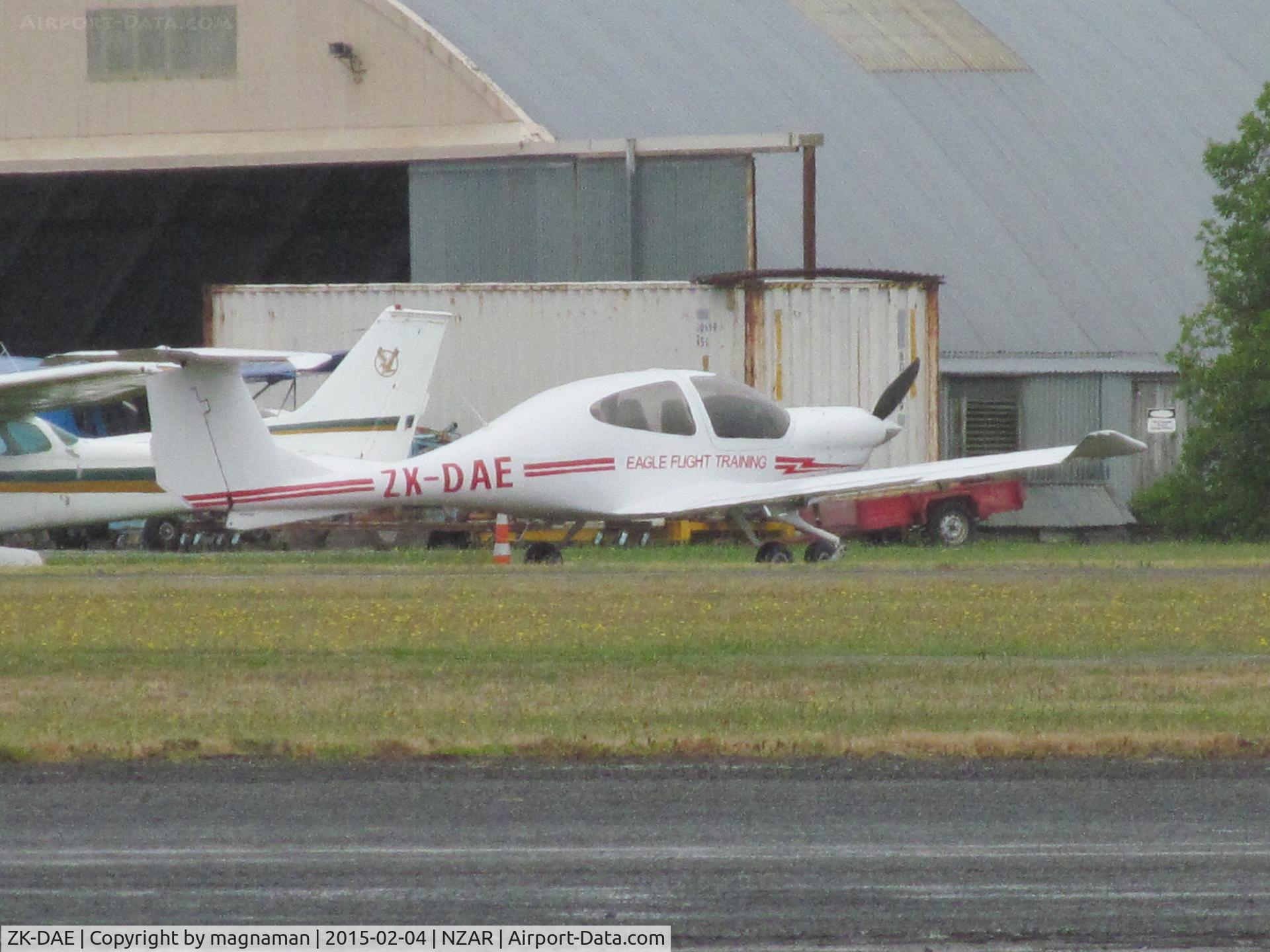 ZK-DAE, 2005 Diamond DA-40 Diamond Star C/N 40.606, at home base - in rain