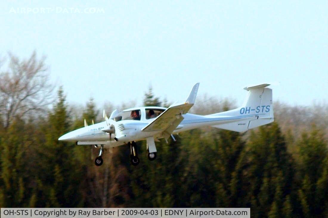 OH-STS, 2005 Diamond DA-42 Twin Star C/N 42.047, Diamond DA.42 Twin Star [42.047] Friedrichshafen~D 03/04/2009