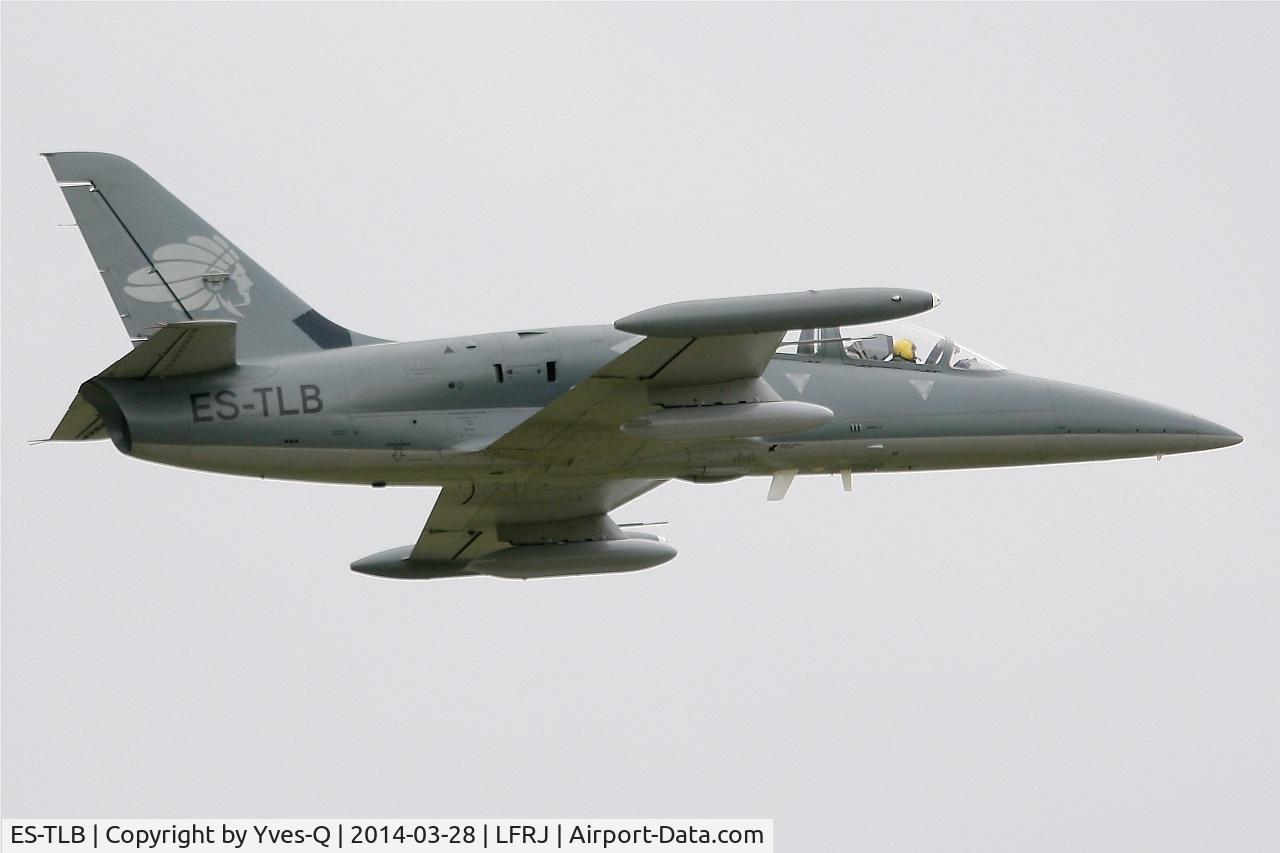 ES-TLB, Aero L-39C Albatros Albatros C/N 031824, Apache Aviation Aero L-39C Albatros, Take off rwy 26, Landivisiau Naval Air Base (LFRJ)