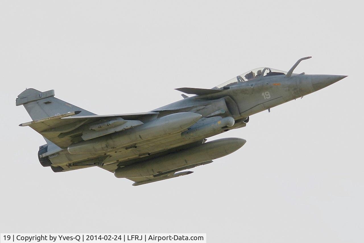 19, Dassault Rafale M C/N 19, Dassault Rafale M, Take off rwy 26, Landivisiau Naval Air Base (LFRJ)