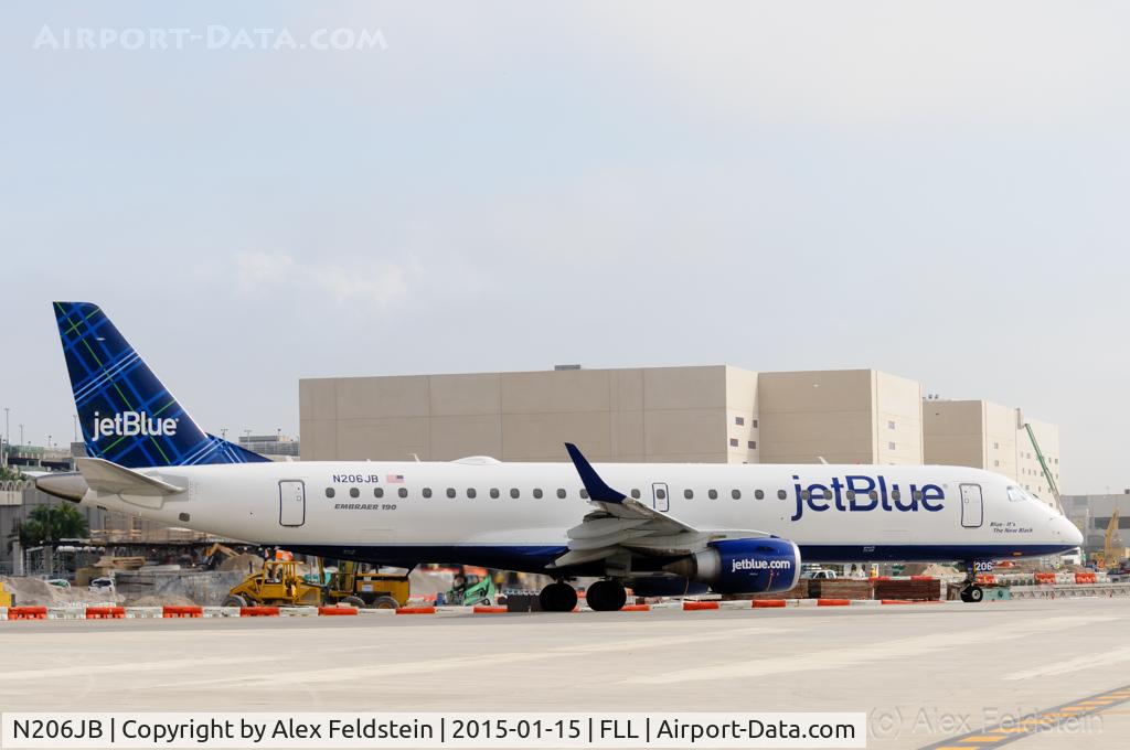 N206JB, 2006 Embraer 190AR (ERJ-190-100IGW) C/N 19000025, Ft. Lauderdale