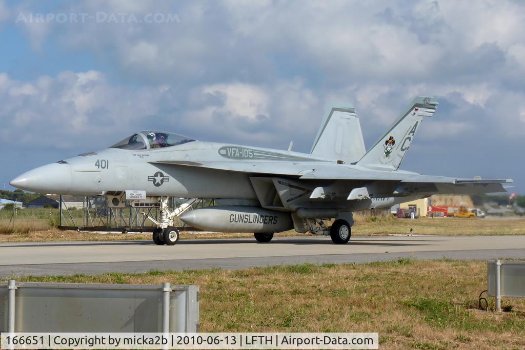 166651, Boeing F/A-18E Super Hornet C/N E114, Taxiing