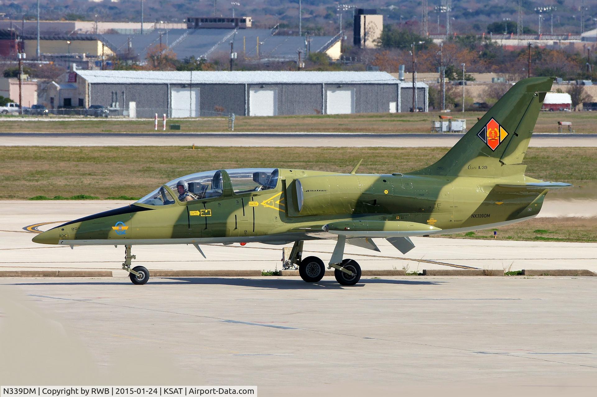 N339DM, Aero L-39C Albatros C/N 132020, Taxiing to parking.