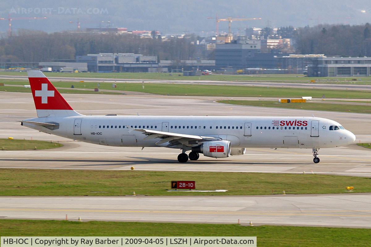 HB-IOC, 1995 Airbus A321-111 C/N 520, Airbus A321-111 [0520] (Swiss International Air Lines) Zurich~HB 05/04/2009