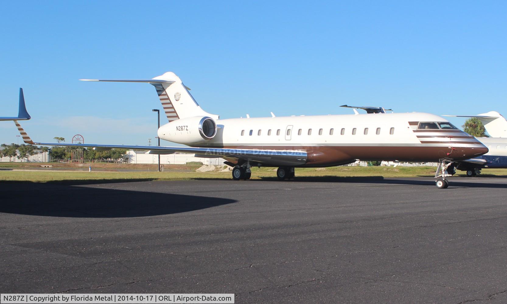 N287Z, 2000 Bombardier BD-700-1A10 Global Express C/N 9024, Global Express