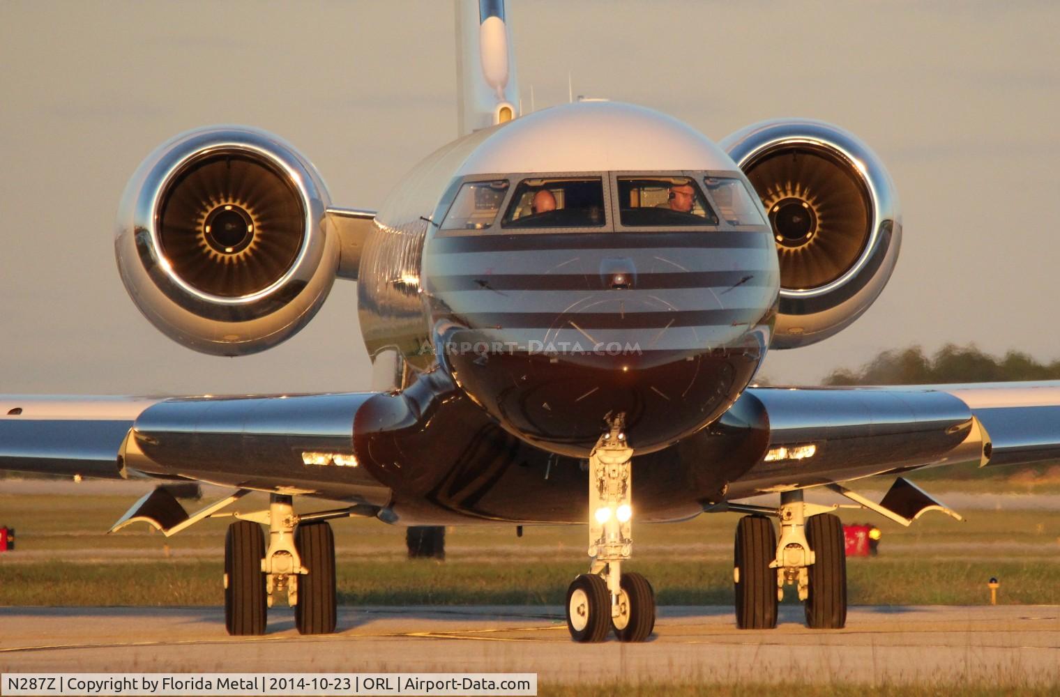 N287Z, 2000 Bombardier BD-700-1A10 Global Express C/N 9024, Global Express